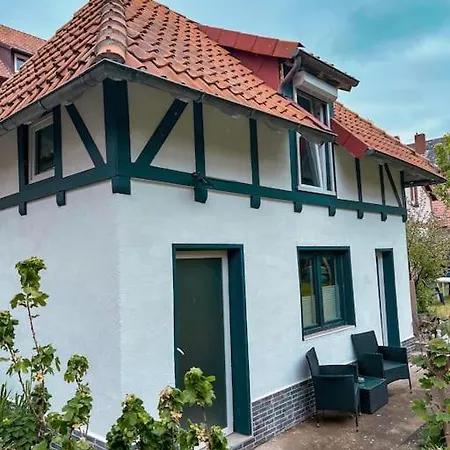 Mini Villa In Alfeld Leine Exterior photo